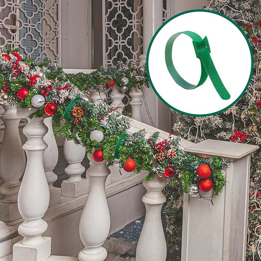 Easy Christmas Garland Ties